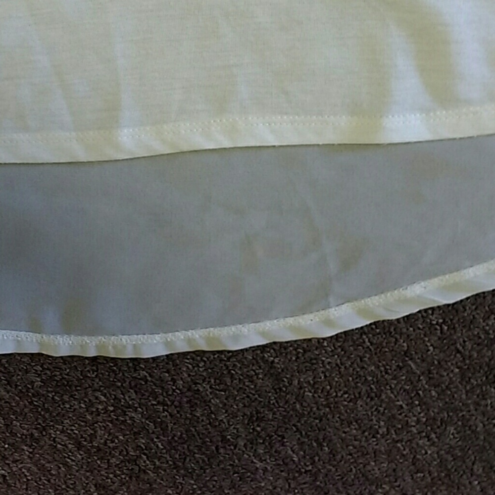 Ladies Top - Picture 3 of 4